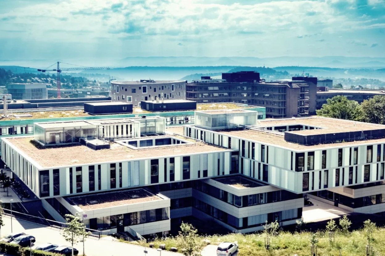 مبنى مستشفى العيون الجامعي توبنغن في المانيا